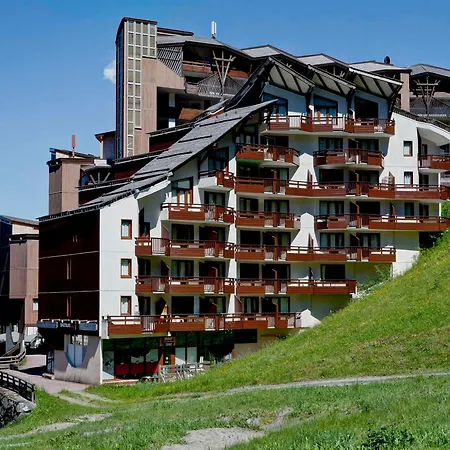 T3 2* Skis Aux Pieds, 9 Pers, Ascenseur Et Parking Couvert - Fr-1-513-8 Apartment La Tania